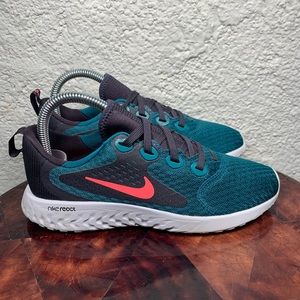 Nike Legend React Green Athletic Running Sneakers